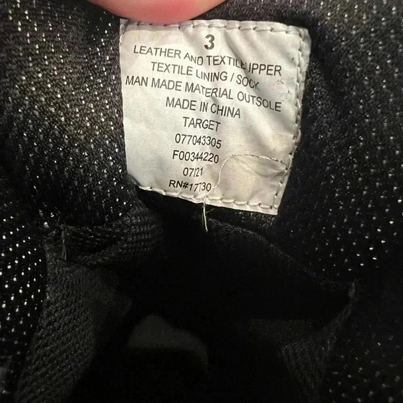 NWT new target kids 3 baker all in motion waterproof Velcro black boots snow - Picture 13 of 17